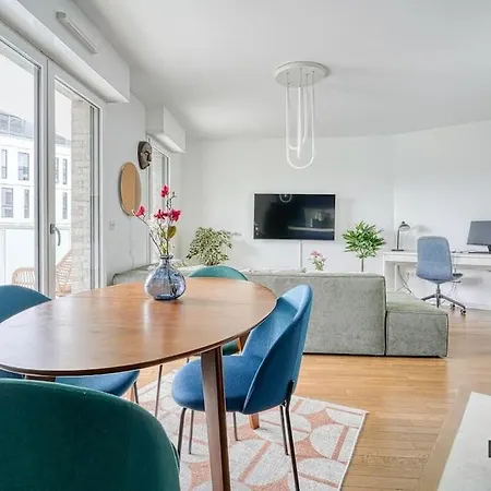 A Deux Pas De Paris - Le Convivial - 105mb Apartmán